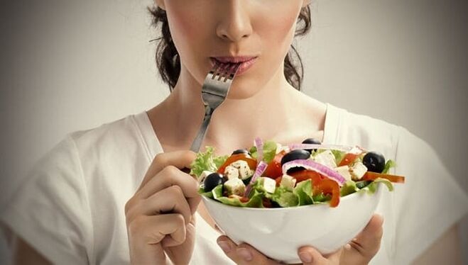 Przestrzeganie diety pomoże pozbyć się robaków w organizmie